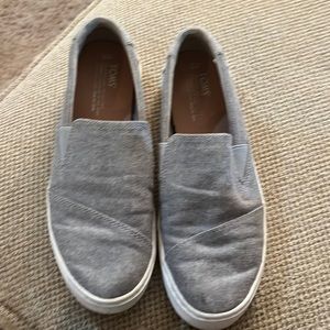 Womens toms
